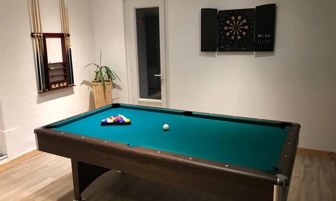 Les Chalesmes Apartment | Appart Chalet Haut Jura Billard Sauna Bbf et +