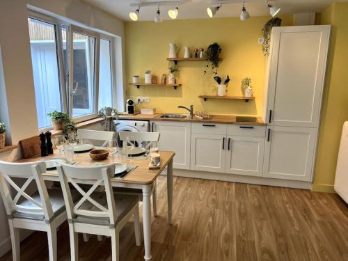 La Maladrerie Apartment | Appart cosy, calme proche centre