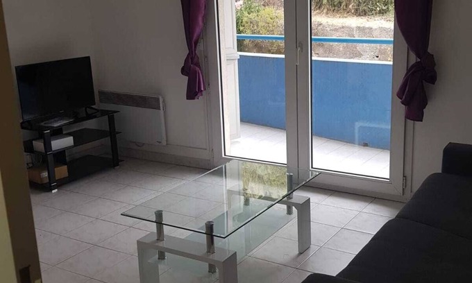 La Madeleine Apartment | Appart F1 with parking in secure residence