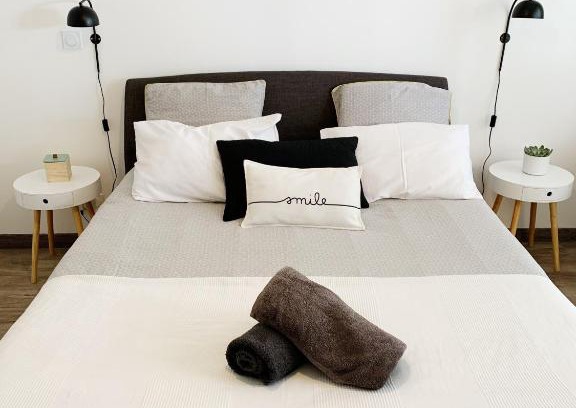 Eguilles Apartment | Appart Hôtel Cézanne