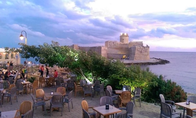 Le Castella Apartment | APPARTAMENTI LA CALABRESE