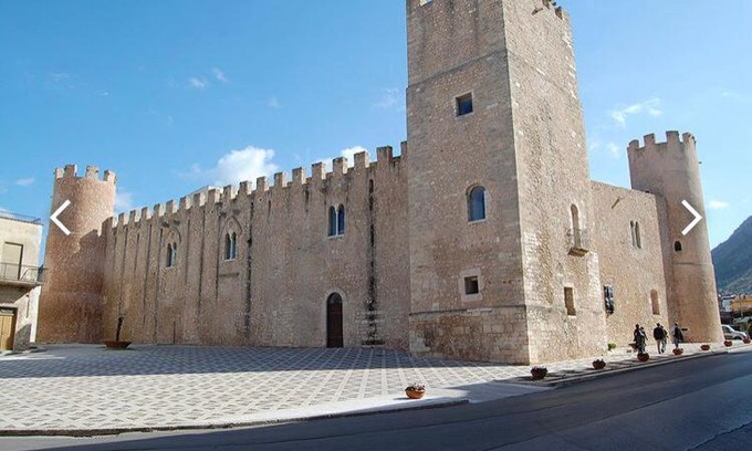 Alcamo Historic Center Apartment | Appartamento arancio