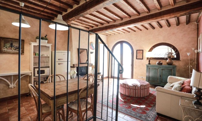 San Gimignano Apartment | Appartamento La Roccaia