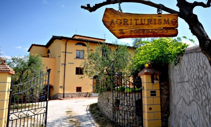 San Martino alla Palma Apartment | Appartamento Vecchio Fienile in Farmhouse with wonderful view of Florence!