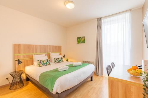 Decre-Cathedrale Apartment | Appart’City Confort Nantes Centre