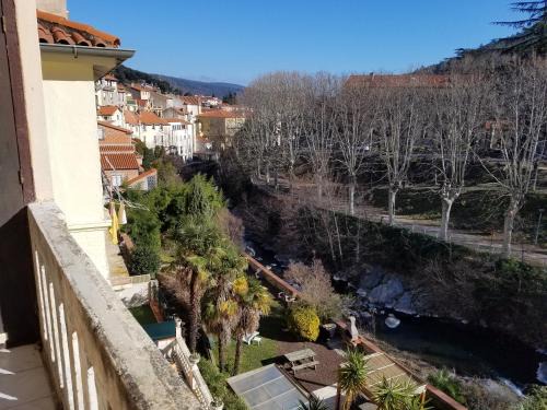 Amelie-les-Bains-Palalda Apartment | Appartement cure ou vacances avec WIFI et parking et à 100m des thermes