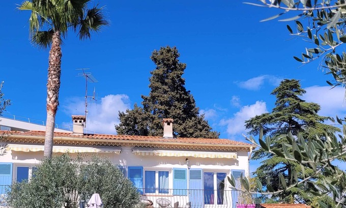 Saint-Jean Apartment | Appartement 3/4 Pièces 70 m² Plein sud Aperçu mer