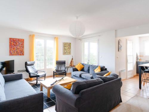 Saint-Poncy Apartment | Appartement 3 pièces, 4 pers., Parking, Animaux admis, Wifi - FR-1-409-275
