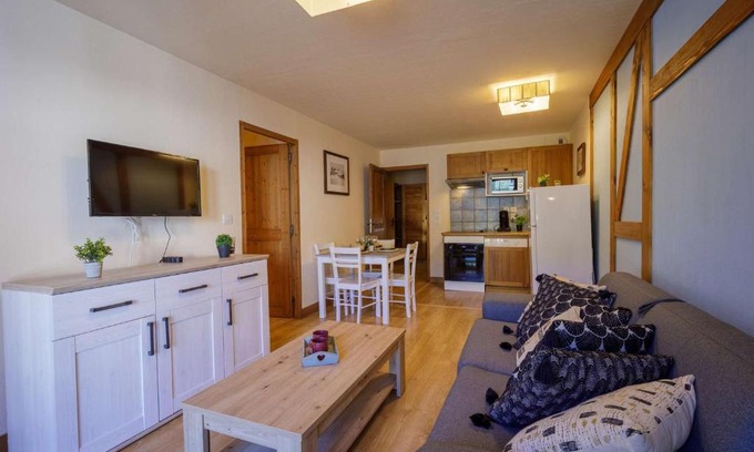 Saint-Lary-Soulan Apartment | Appartement 6 pers, balcon, piscine & sauna, parking sécurisé, Saint-Lary-Soulan - FR-1-296-421