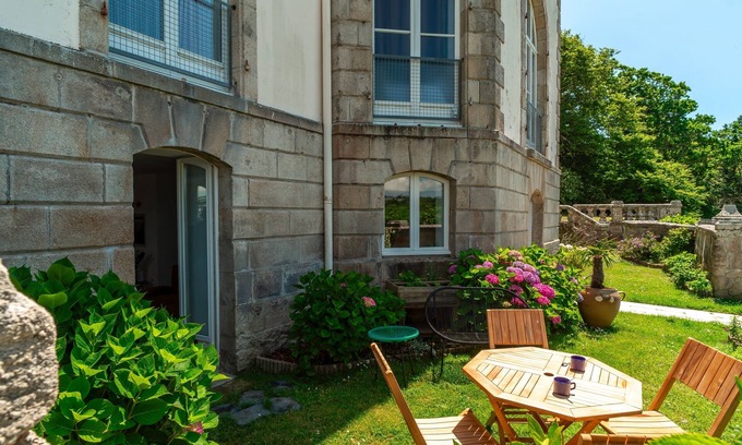Plouhinec Apartment | Appartement au Château de Locqueran - Mer