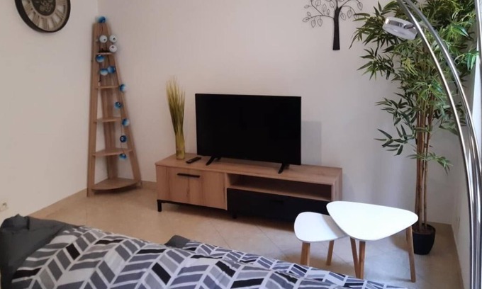 Bagnols-sur-Ceze Apartment | Appartement au sud de la France au milieu de tous sites touristiques