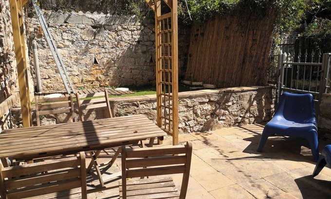 Hyeres City Centre Apartment | Appartement Avec Jardin . 5min à Pied du Centre Ville et Proche des Plages