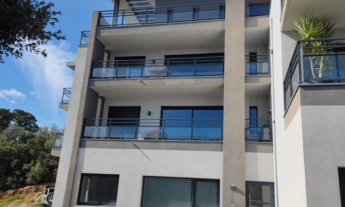 Porto-Vecchio Apartment | Appartement Avrettu, 10 min à Pieds du Centre Ville