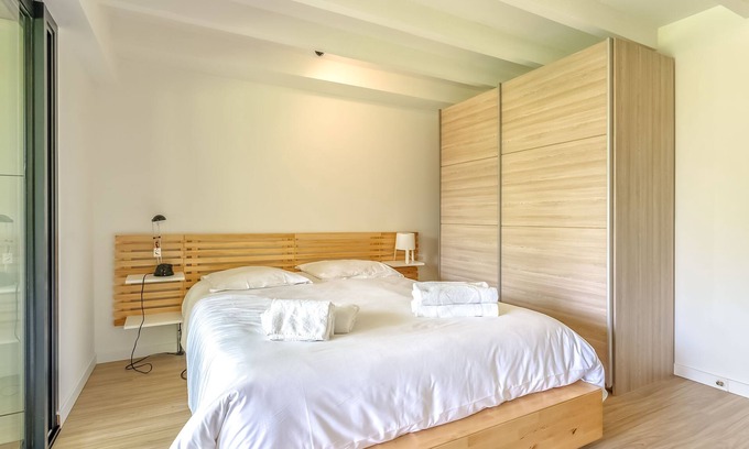 Veyrier-du-Lac Apartment | Appartement Classé 4 Étoiles Meublé de Tourisme à 2 pas de la Plage de Veyrier