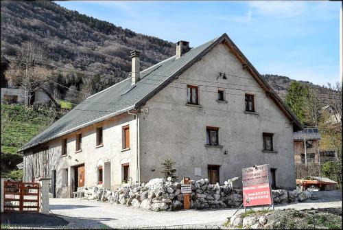 Les Lolettes Apartment | Appartement confortable à Lans-en-Vercors 85 m² vue montagne