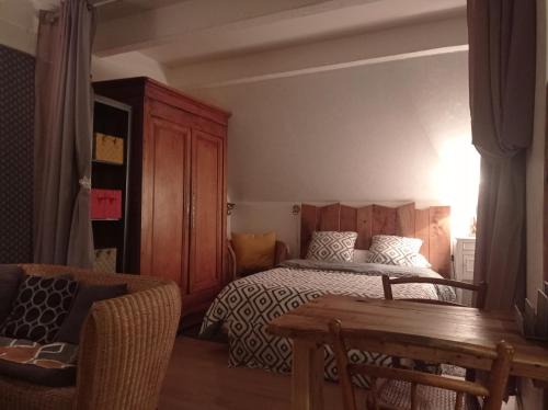 Sibiril Apartment | Appartement dans gîte vue mer et campagne