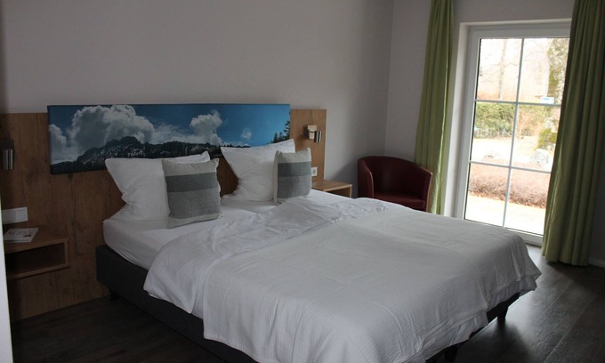 Aschau im Chiemgau Apartment | Appartement Julia in Aschau im Chiemgau, Direkt am Fuße der Kampenwand