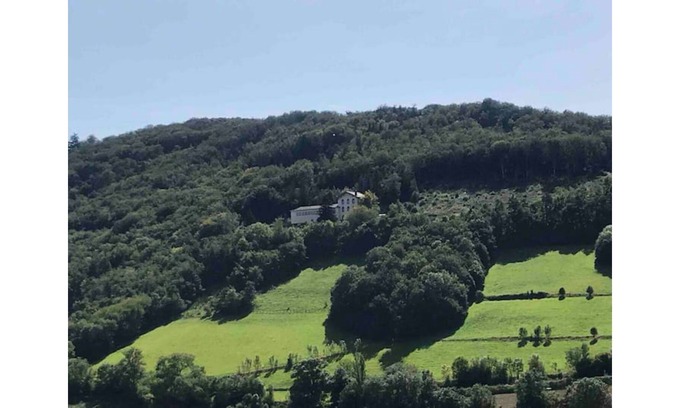 Yzeron Apartment | Appartement en Duplex de Caractère au Calme