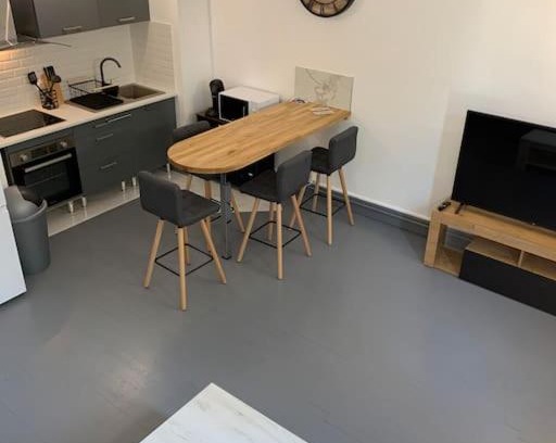 Bourges Apartment | appartement F5 - 4 chambres lit double- 2 SDB