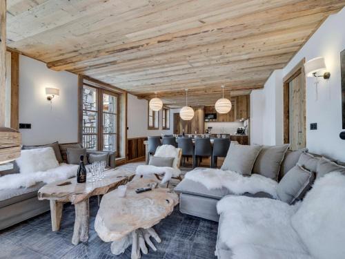 Le Fornet Apartment | Appartement Familial Confort à Val-d'Isère, Proche Pistes, 10 Pers., Cheminée, Services Inclus - FR-1-567-106