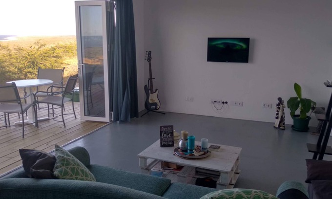 Willemstad Apartment | Appartement for the nature lover with spectacular ocean view.
