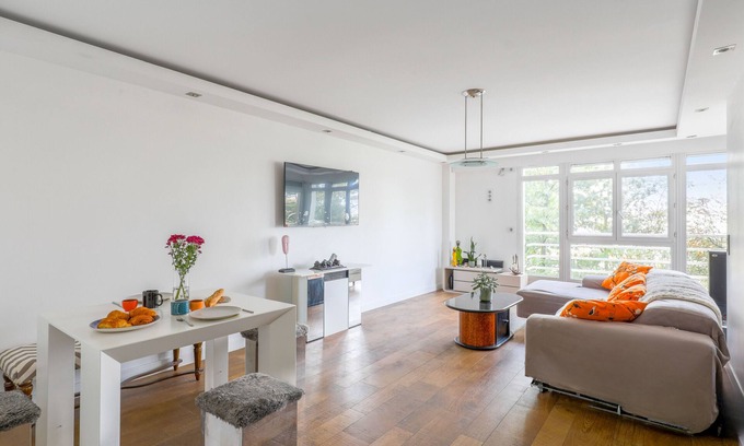 Issy-les-Moulineaux Apartment | Appartement Rodina - Welkeys