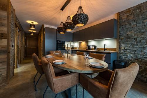 Saint-Sorlin-d'Arves Apartment | Appartement neuf traversant avec une grande terrasse au cœur du village - 6 personnes
