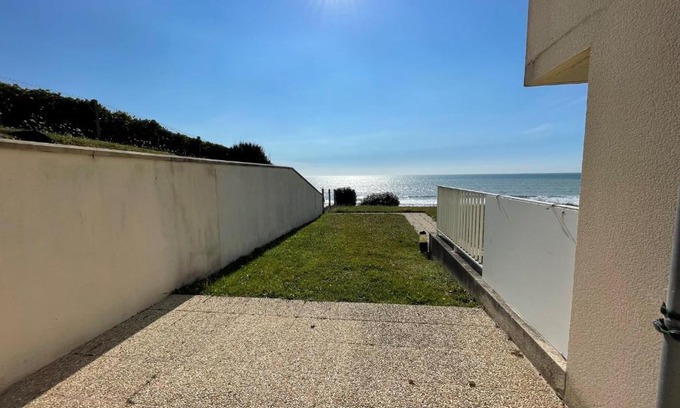 Jullouville Apartment | Appartement Jullouville, 4 pièces, 6 personnes - FR-1-361-379