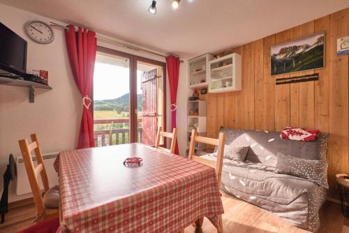 Gresse-en-Vercors Apartment | Appartement Le Serpaton