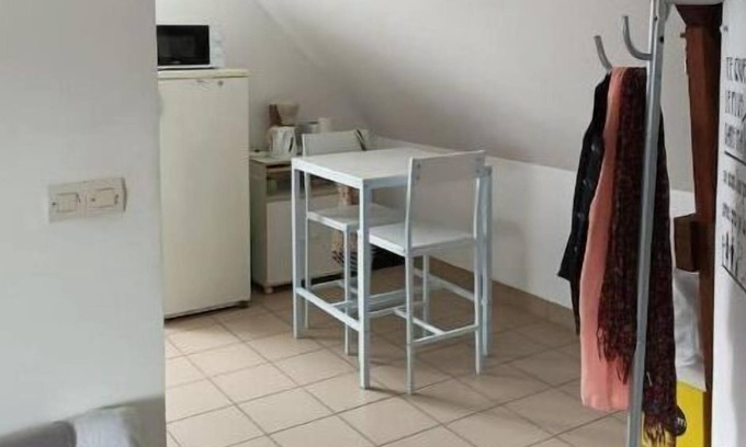 Louverne Apartment | Appartement niafles vacances