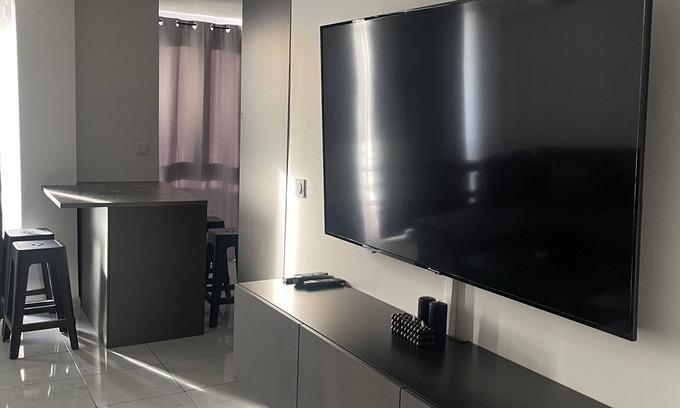 Sainte-Marguerite Apartment | Appartement Proche du Stade Vélodrome