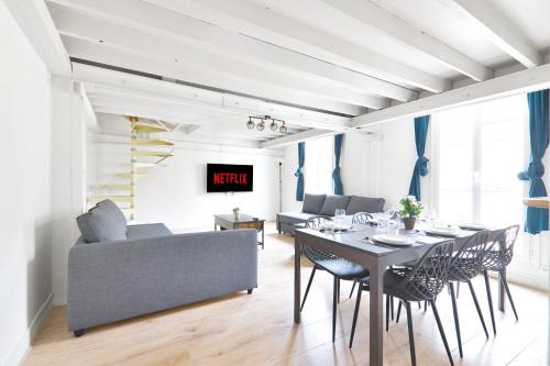 Quartier de la Roquette Apartment | Appartement Quartier Place de la Bastille Free Netflix