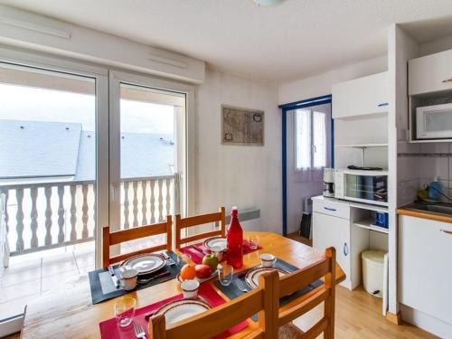 Esquieze-Sere Apartment | Appartement T2 4 pers avec balcon, parking, animaux admis - FR-1-402-23