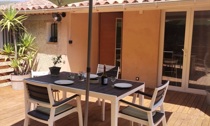 Sollies-Toucas Villa | Appartement T2 Dans Villa à la Campagne