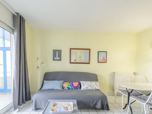 Quartier du Casino Apartment | Appartement T2 à 50m de la plage avec piscine et terrasse - Châtelaillon-Plage, 4 personnes - FR-1-535-50