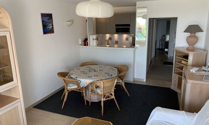 Cassis Apartment | Appartement Vue mer Loggia et Jardin Parking