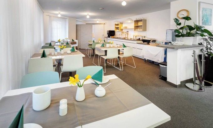 Sindelfingen Hotel | Appartis - Hotel am Stadtpark