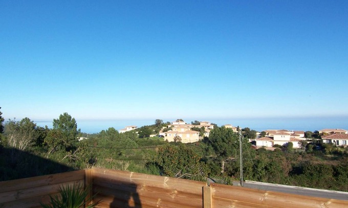 Solenzara Apartment | APPARTMENT CLEMENT - SEA VIEW