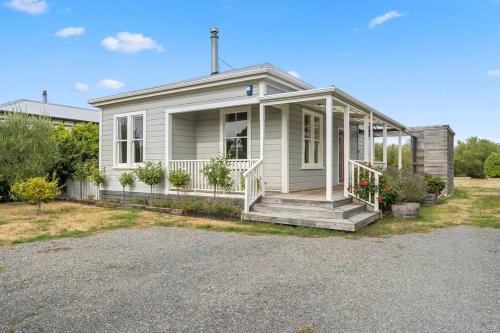 Martinborough House | Applecross Cottage