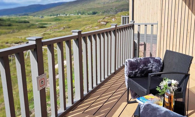 Toscaig Cabin | Applecross Luxury Cabins on Britains most beautiful road, Scotland. (2 dogs max)