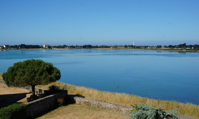 Portbail Apartment | Appt with view of Portbail harbour in character house