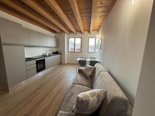 Old Town Apartment | Apt nel cuore di Mantova con garage