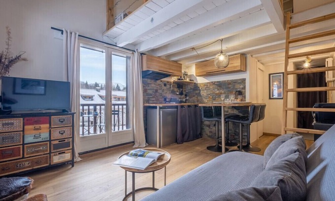 Les Bossons Apartment | Apt with nice view near the center of Chamonix
