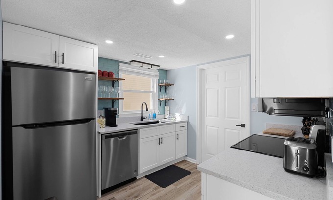 Crescent Beach House | Aqua Vista - 5BR House w/Pool, Steps to Beach