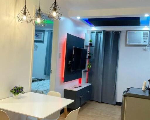 Sasa Apartment | AR02 1BEDROOM Condo Unit with Free Pool, HBO, Netflix & WiFi