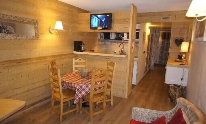 Arc-1800 Apartment | Arc 1800, beautiful apartment for 5 people, chalet style, superb south west view, departure from the slopes