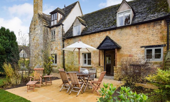 Winchcombe House | Archers