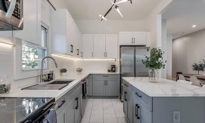 Weehawken Apartment | Architect's Modern Home: Brand new and renovated 3Bed/2Ba/+Den!