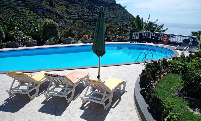 Arco da Calheta Apartment | Arcos Grands Apt enormous private pool Luxury & relaxing VIEWS! T4.