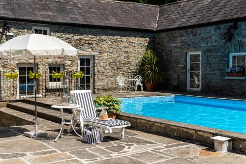 Clonakilty House | Ardnavaha House - Poolside Cottages